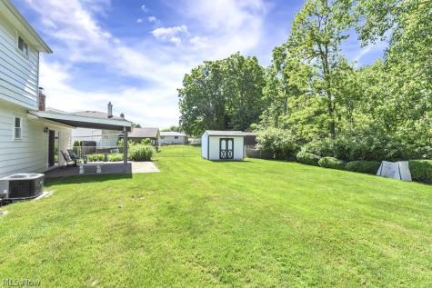 7120 Lakeview Drive Parma OH 44129