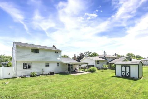7120 Lakeview Drive Parma OH 44129
