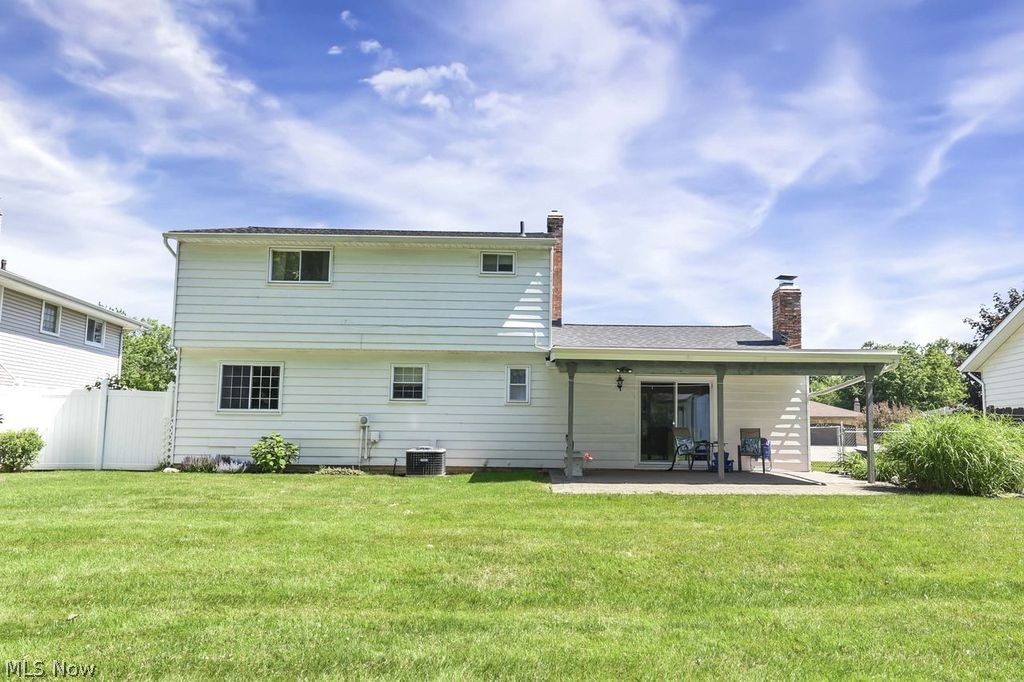 7120 Lakeview Drive Parma OH 44129