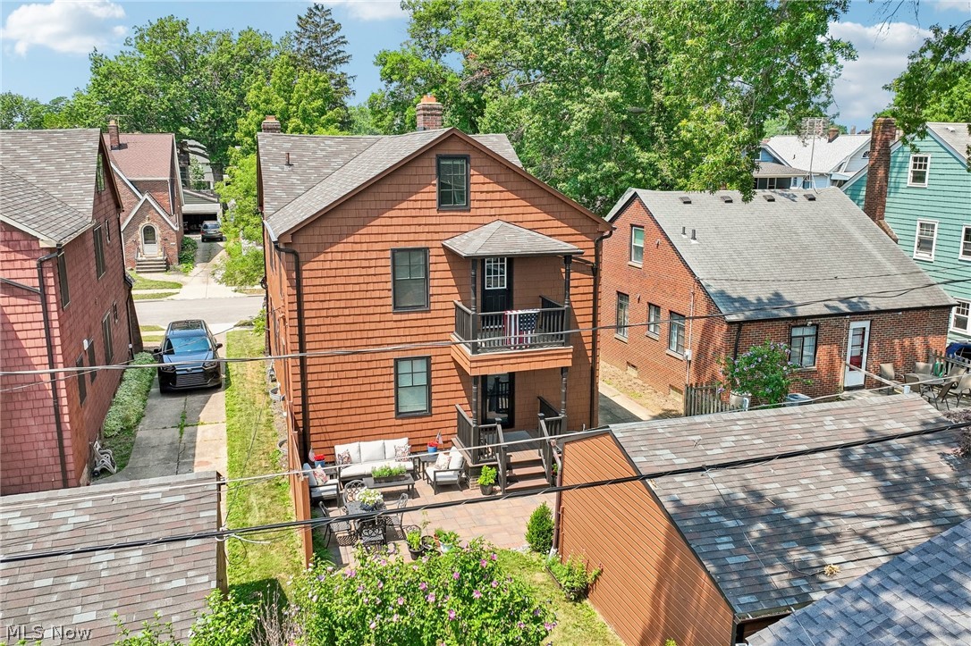 2041 Reveley Avenue Lakewood OH 44107