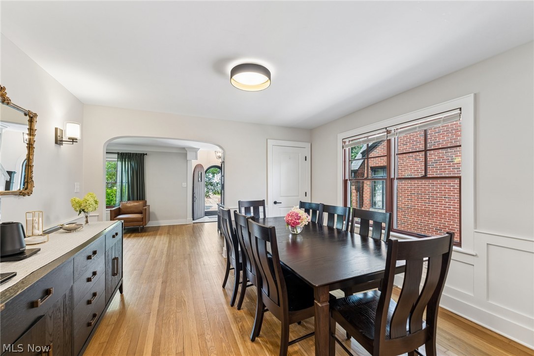 2041 Reveley Avenue Lakewood OH 44107
