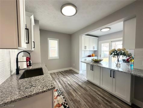 3409 Cedarbrook Road Cleveland Heights OH 44118