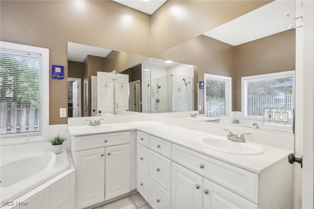 2022 Bent Creek Trail Cuyahoga Falls OH 44223