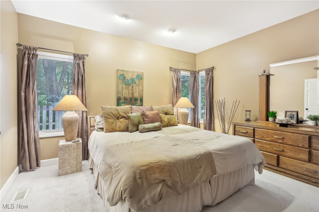 2022 Bent Creek Trail Cuyahoga Falls OH 44223