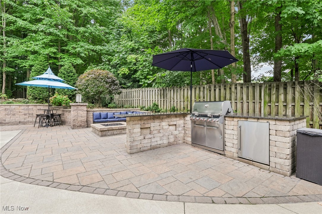 2022 Bent Creek Trail Cuyahoga Falls OH 44223