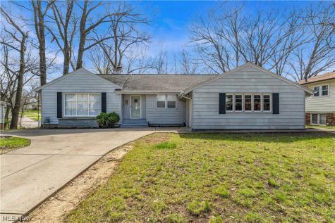 1791 Forest Drive Euclid OH 44117