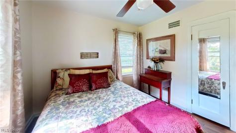 542 Lee Lore Drive Chippewa Lake OH 44215