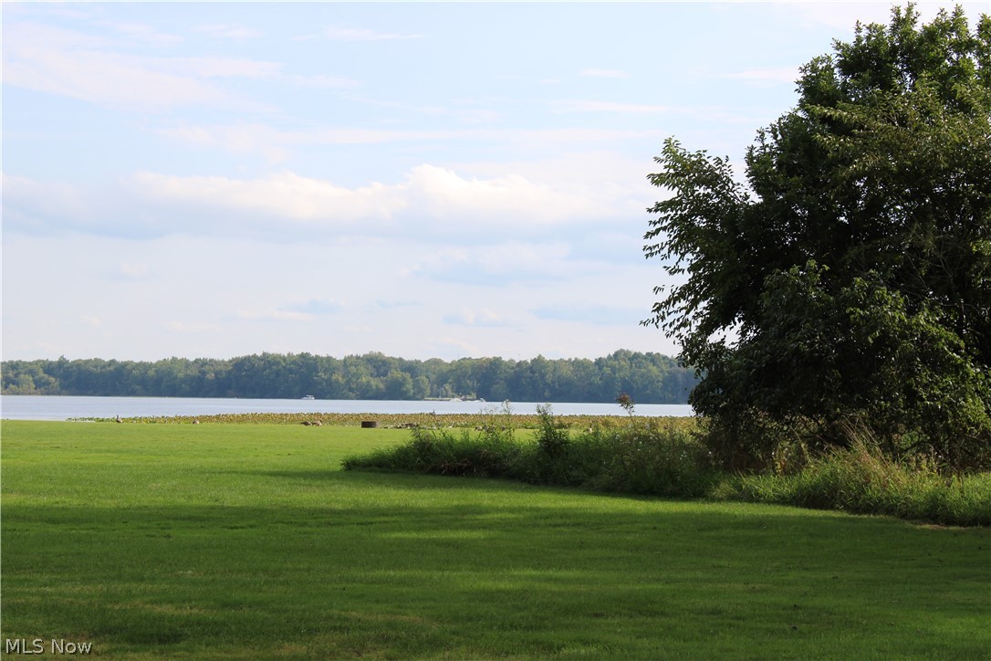 542 Lee Lore Drive Chippewa Lake OH 44215