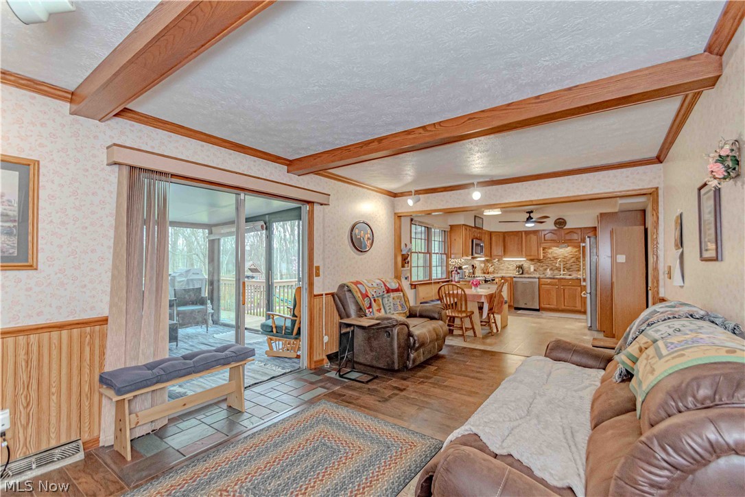 2989 Fair Oaks Drive Norton OH 44203