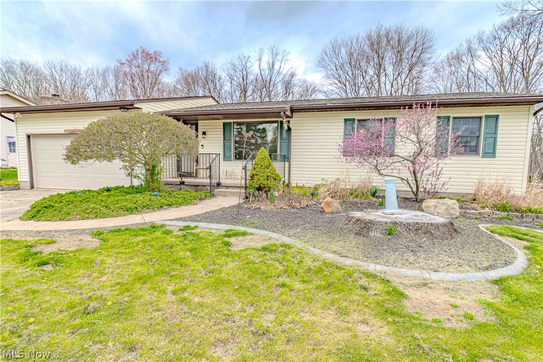 2989 Fair Oaks Drive Norton OH 44203