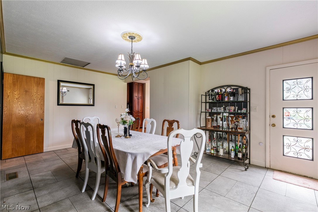 8060 Sigle Lane Poland OH 44514