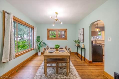 2529 Whitelaw Street Cuyahoga Falls OH 44221