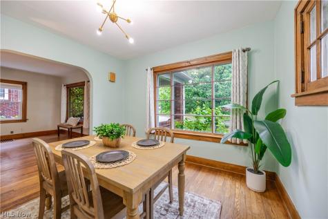2529 Whitelaw Street Cuyahoga Falls OH 44221