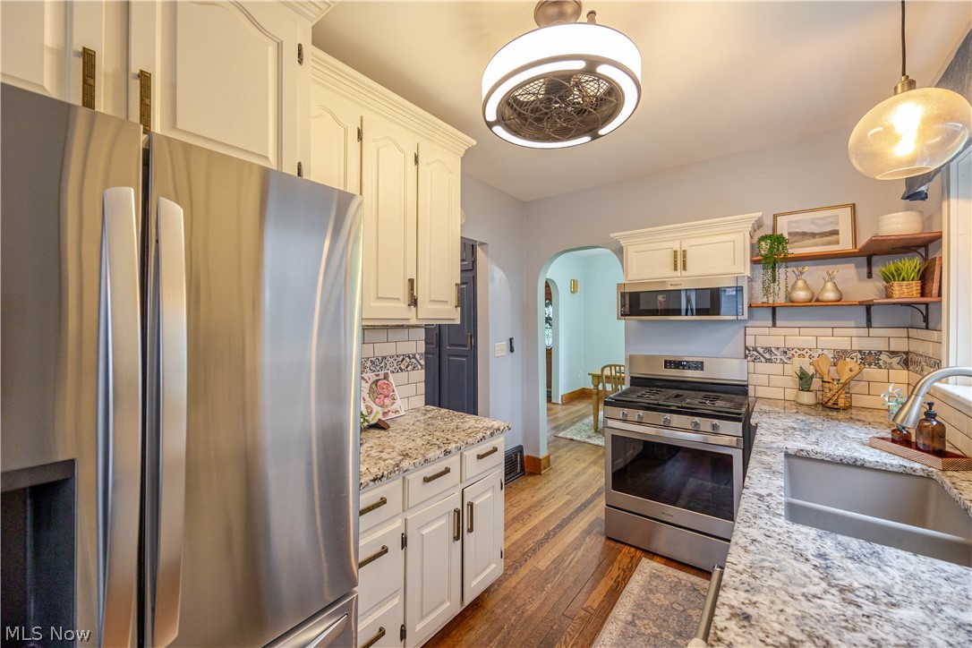 2529 Whitelaw Street Cuyahoga Falls OH 44221
