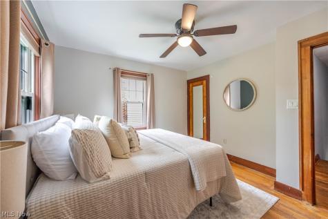 2529 Whitelaw Street Cuyahoga Falls OH 44221