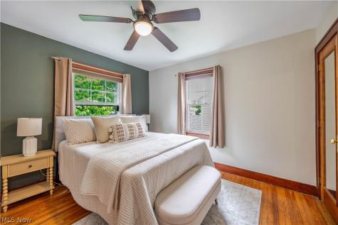 2529 Whitelaw Street Cuyahoga Falls OH 44221