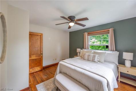2529 Whitelaw Street Cuyahoga Falls OH 44221