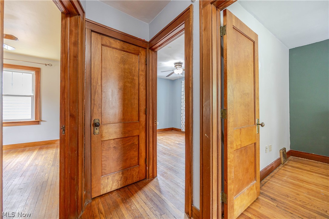 2529 Whitelaw Street Cuyahoga Falls OH 44221