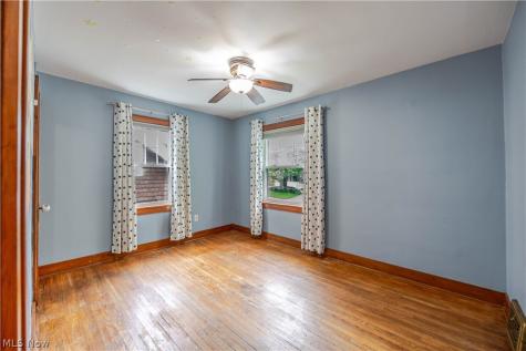 2529 Whitelaw Street Cuyahoga Falls OH 44221