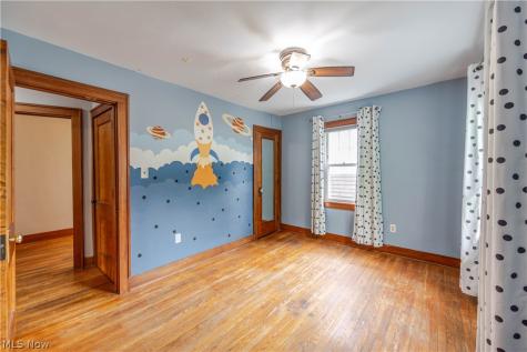 2529 Whitelaw Street Cuyahoga Falls OH 44221