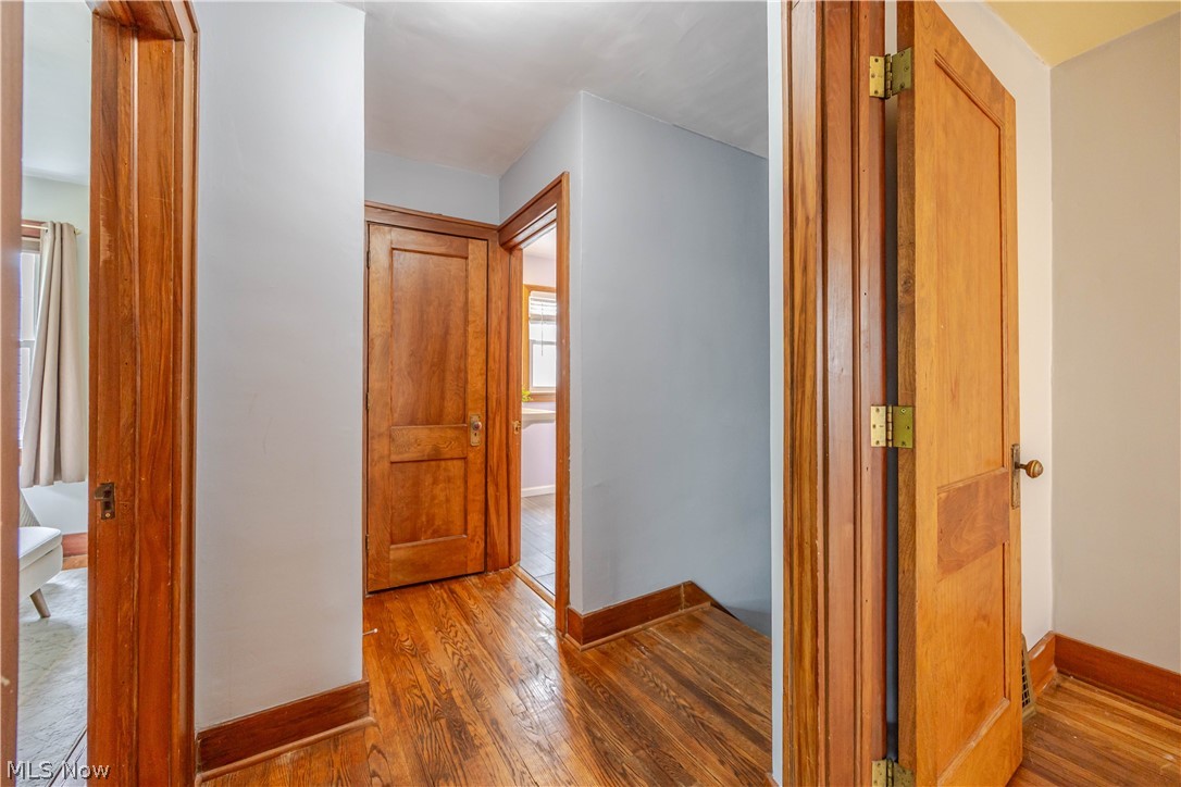 2529 Whitelaw Street Cuyahoga Falls OH 44221