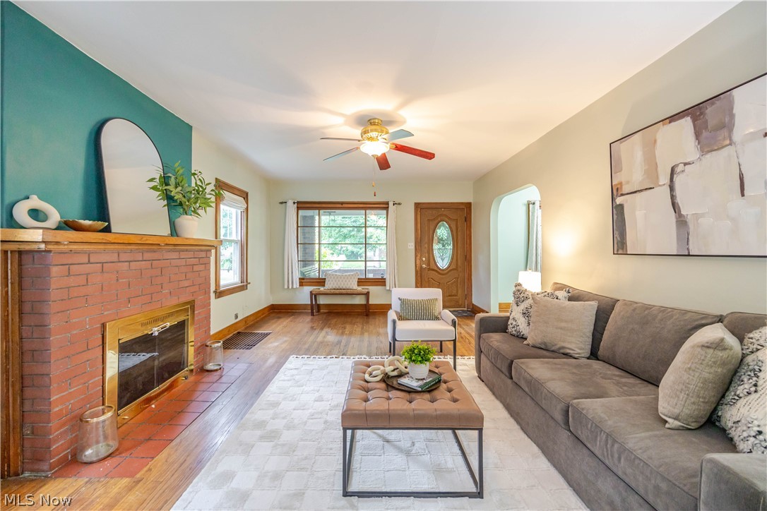 2529 Whitelaw Street Cuyahoga Falls OH 44221