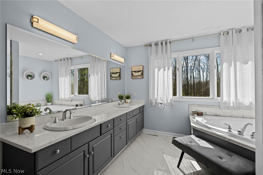 6162 Chagrin Highlands Drive Solon OH 44139