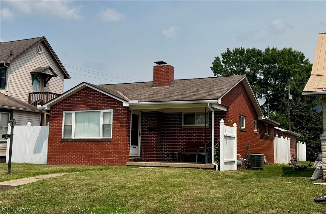 1014 Denman Avenue Coshocton OH 43812