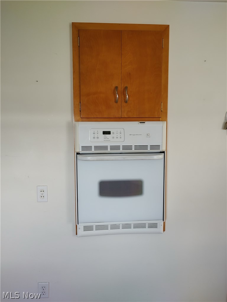 1014 Denman Avenue Coshocton OH 43812