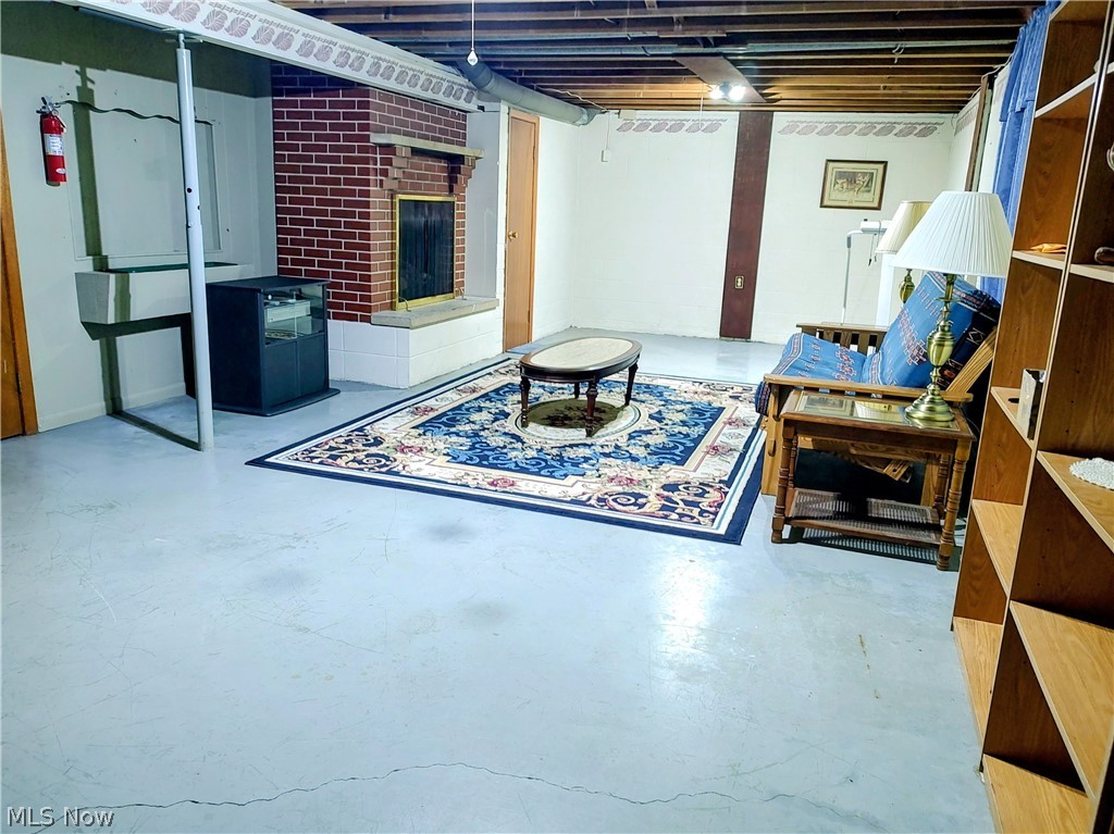 1014 Denman Avenue Coshocton OH 43812