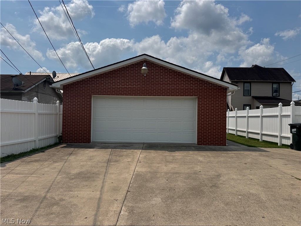 1014 Denman Avenue Coshocton OH 43812