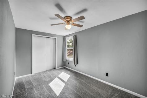 2139 Suncrest Circle Cuyahoga Falls OH 44221