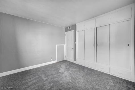 2139 Suncrest Circle Cuyahoga Falls OH 44221