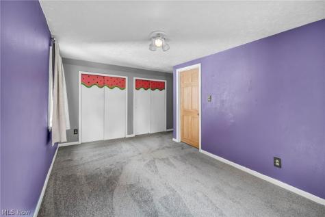 2139 Suncrest Circle Cuyahoga Falls OH 44221