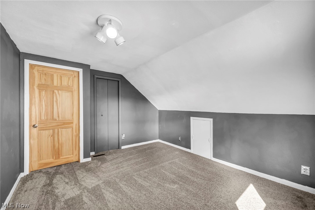 2139 Suncrest Circle Cuyahoga Falls OH 44221