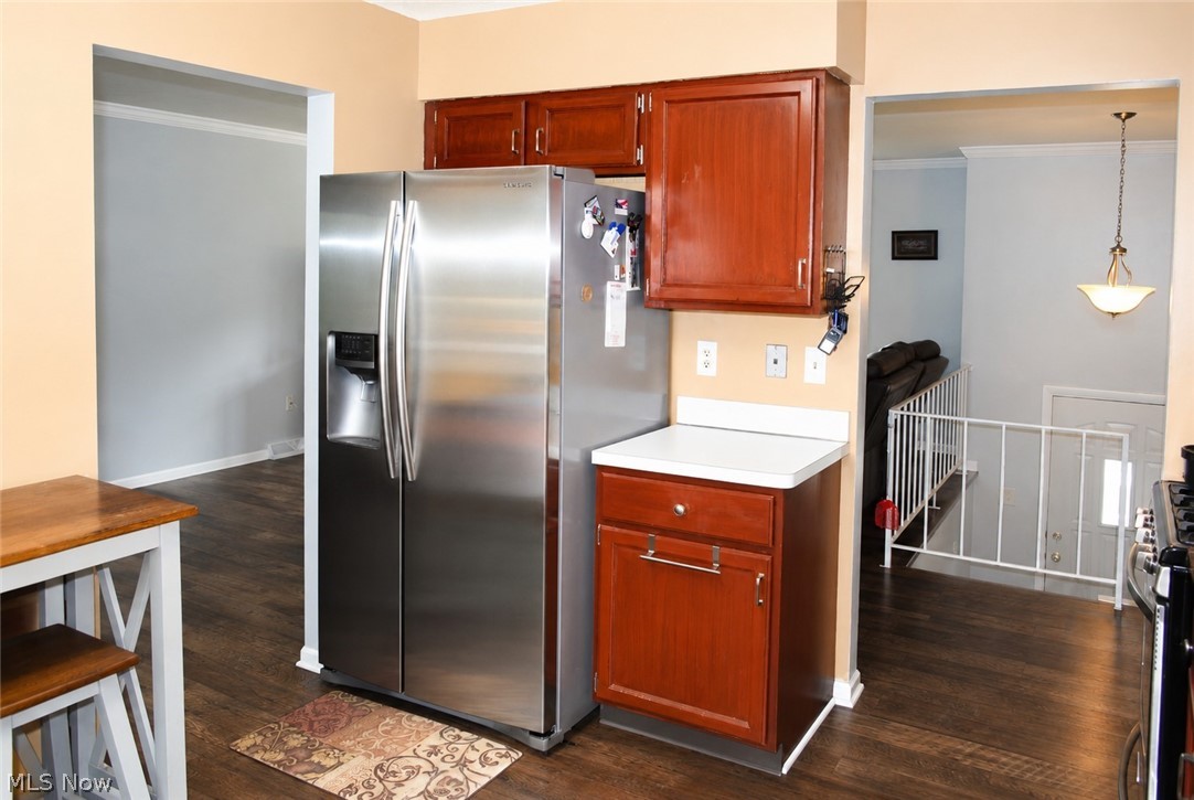 8920 Lakeview Circle Parma OH 44129