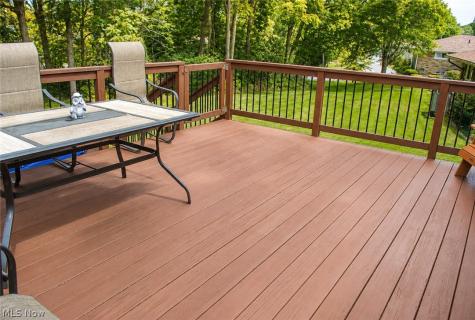8920 Lakeview Circle Parma OH 44129