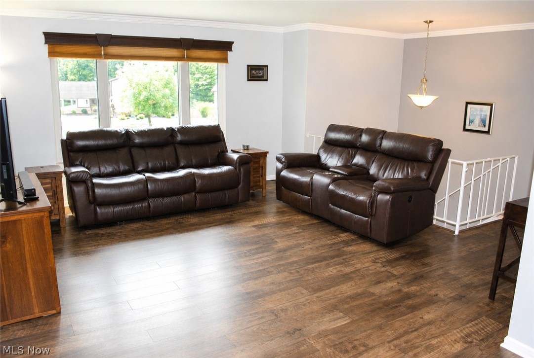 8920 Lakeview Circle Parma OH 44129