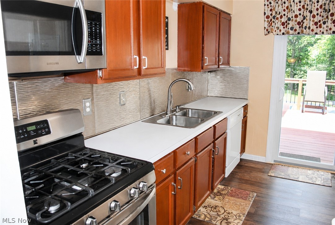 8920 Lakeview Circle Parma OH 44129