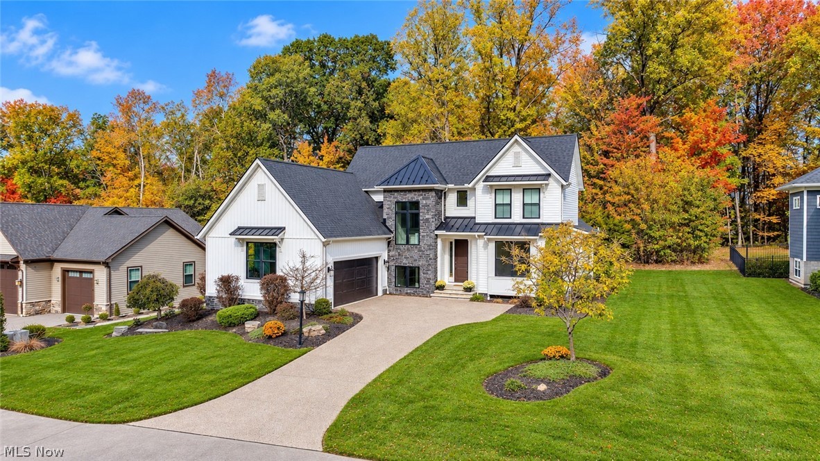 8178 Canyon Ridge Chagrin Falls OH 44023