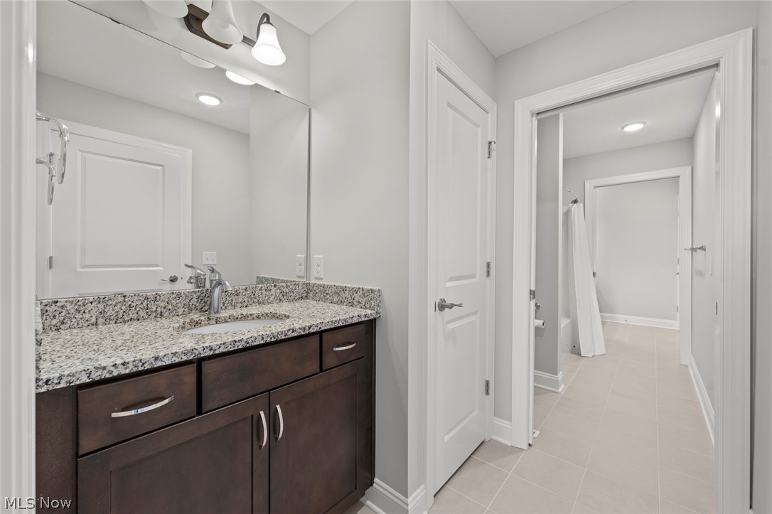 8178 Canyon Ridge Chagrin Falls OH 44023