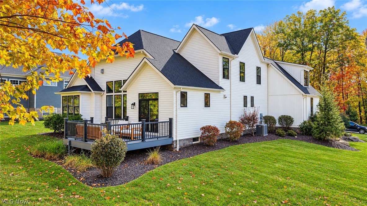 8178 Canyon Ridge Chagrin Falls OH 44023