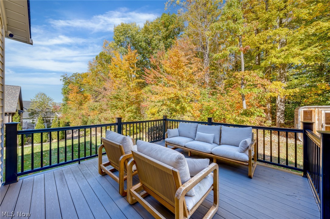 8178 Canyon Ridge Chagrin Falls OH 44023