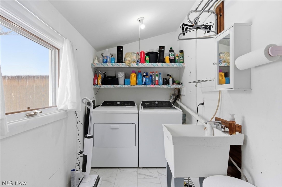 18158 Cook Avenue Strongsville OH 44136