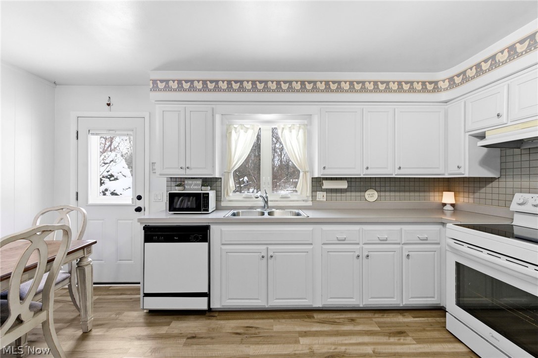 18158 Cook Avenue Strongsville OH 44136