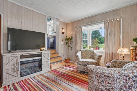 1952 Canton Road Akron OH 44312