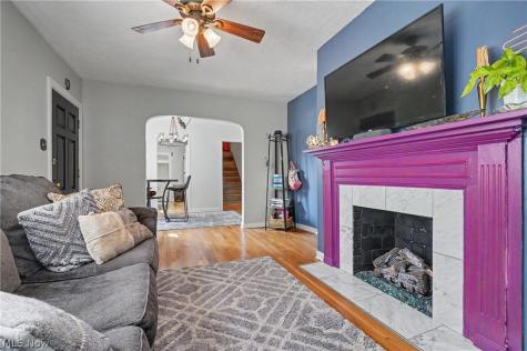 1952 Canton Road Akron OH 44312