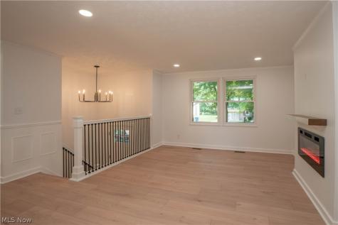 994 Erin Drive Kent OH 44240