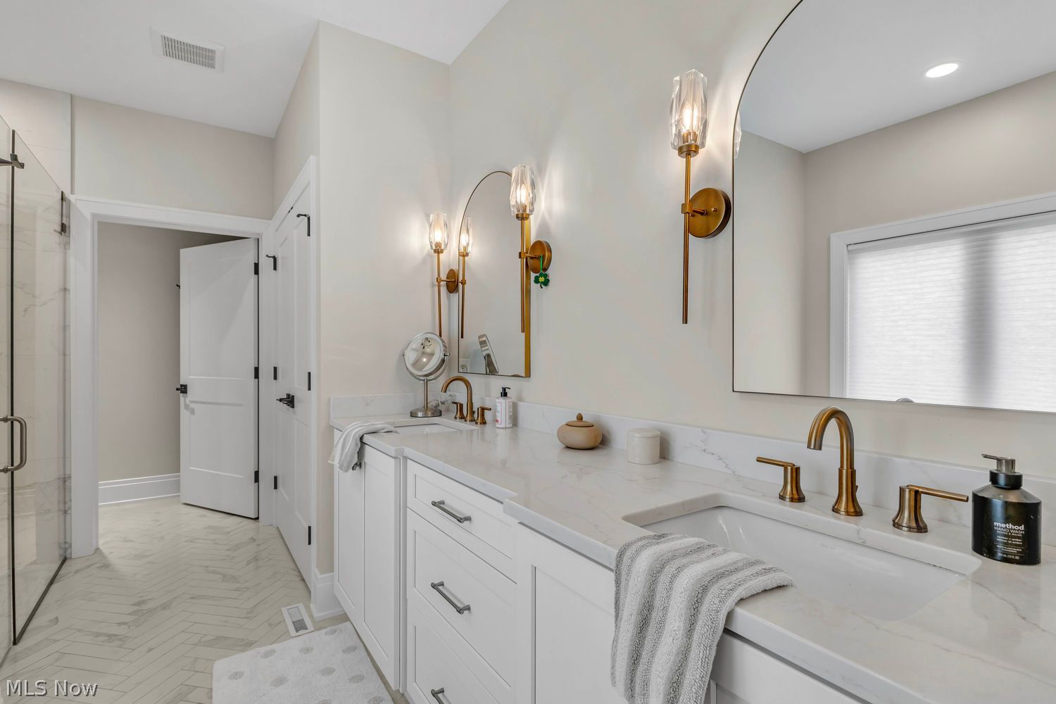 2145 Newbury Drive Westlake OH 44145