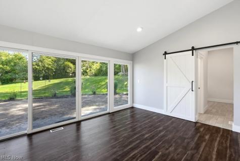7817 Cambridge Drive Brecksville OH 44141